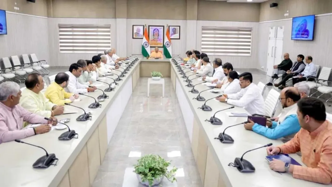Yogi Cabinet Meeting Today: यूपी में दो नए एक्सप्रेसवे को मिल सकती है मंजूरी, प्रयागराज से सोनभद्र तक बनेगा नया कॉरिडोर!