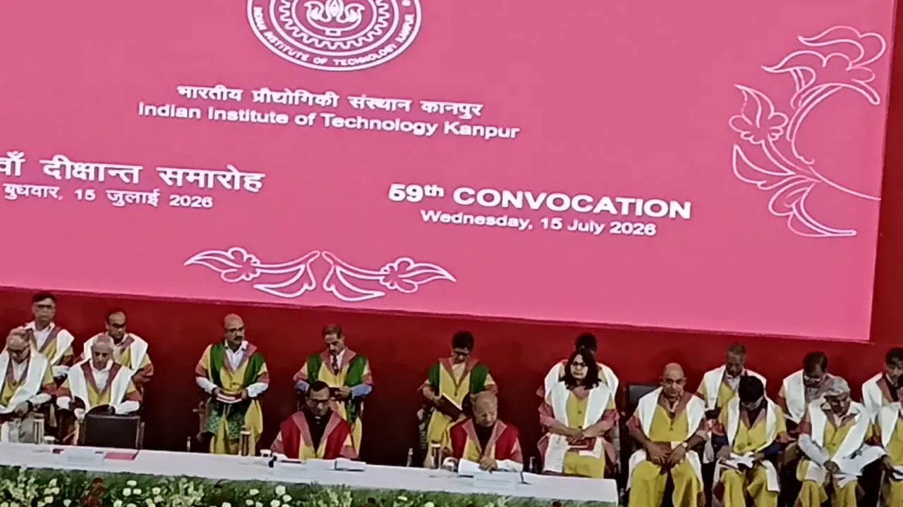 IIT कानपुर दीक्षांत 2026: 3,104 छात्रों को मिली डिग्री, बीटेक CSE के सागर केवी को मिला प्रेसिडेंट गोल्ड मेडल