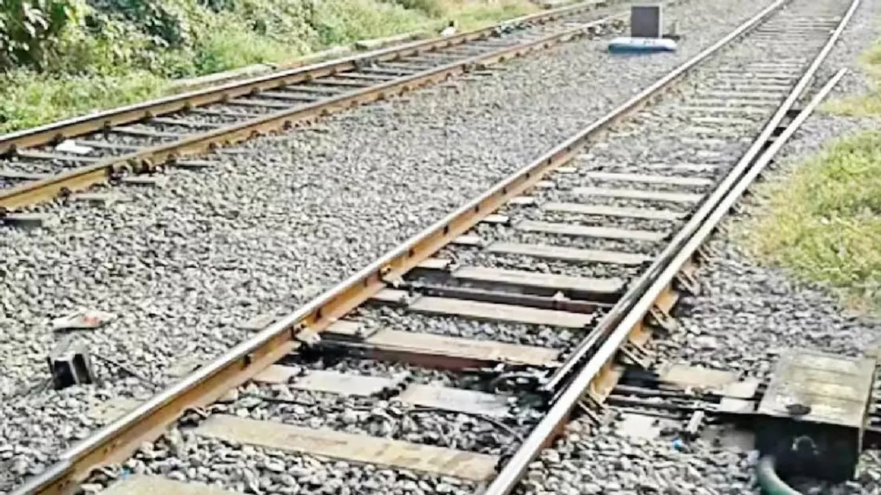 Barabanki News: रेलवे ट्रैक किनारे मिला क्षत-विक्षत शव, पहचान न होने से बढ़ा रहस्य; जांच में जुटी GRP