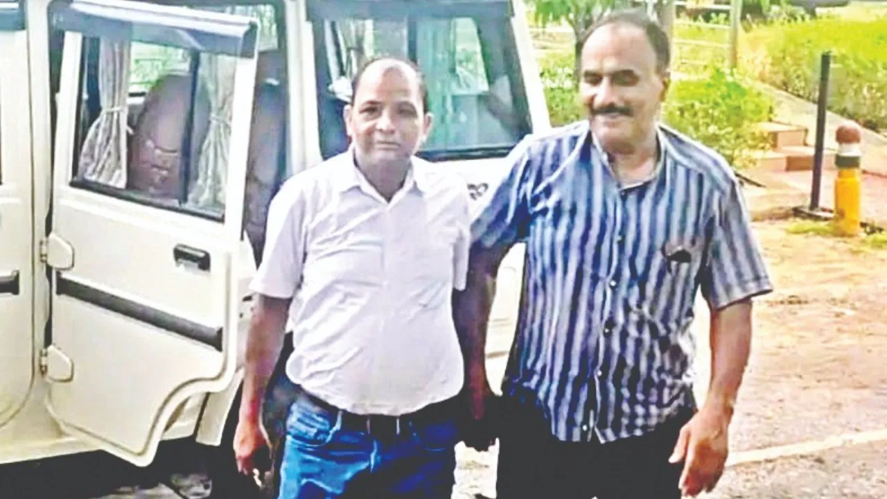 कानपुर में एंटी करप्शन का एक्शन, 20 हजार रिश्वत लेते रंगे हाथ पकड़े गए बिजली विभाग के जेई