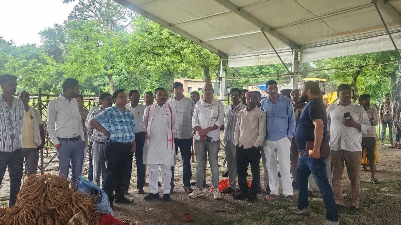 Shravasti News: 21 जुलाई को सीताद्वार मंदिर पहुंचेंगे मुख्यमंत्री योगी आदित्यनाथ, प्रशासन ने तेज की तैयारियां