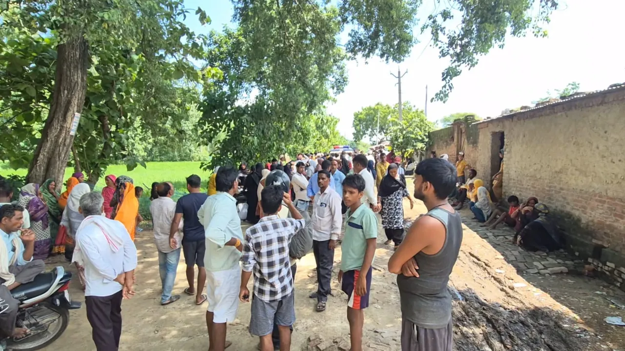Shravasti News: संदिग्ध परिस्थितियों में विवाहिता का फंदे से लटका मिला शव, भिनगा के धोबियनपुरवा गांव की घटना, जांच में जुटी पुलिस