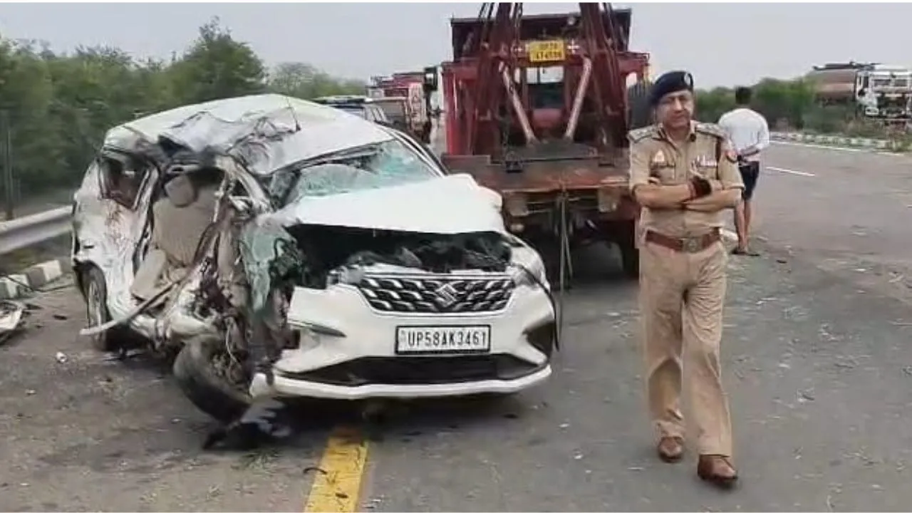 Unnao Road Accident : उन्नाव में बड़ा सड़क हादसा, बस-कार की टक्कर में पांच लोगों की मौत, दर्जनभर घायल 