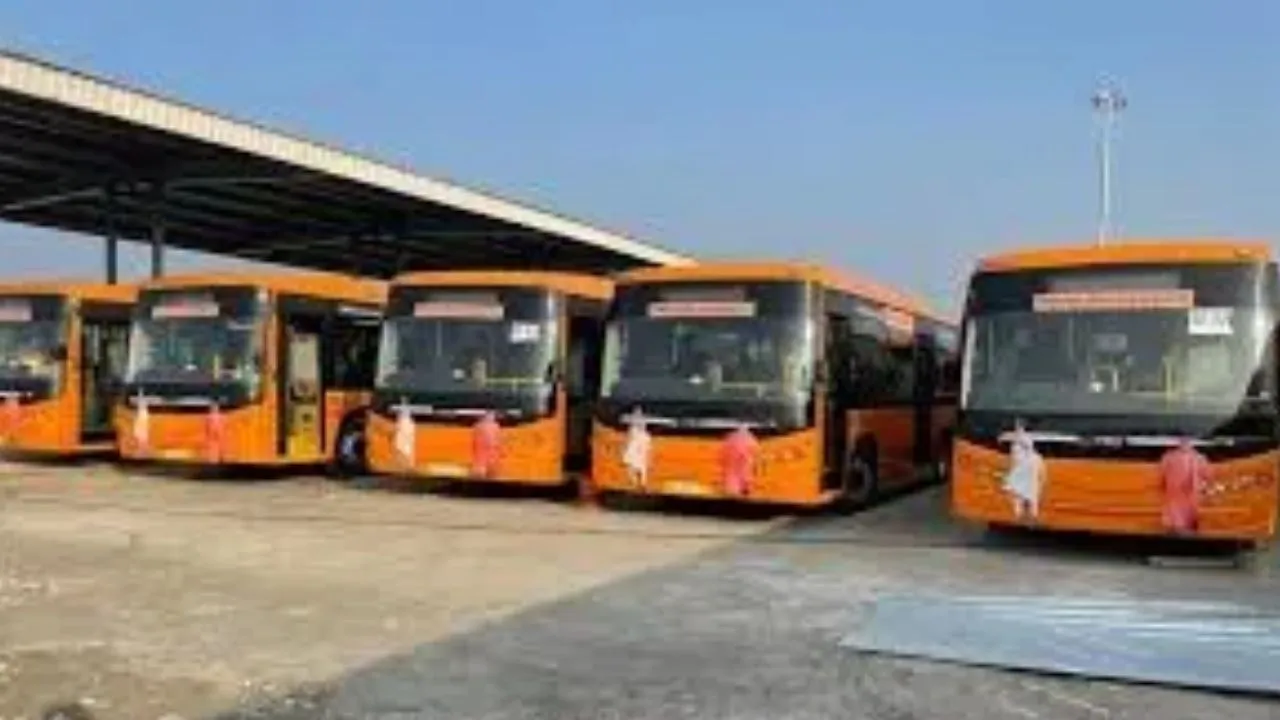 Kanpur News: रक्षा बंधन से पहले कानपुर को मिलेगी 300 इलेक्ट्रिक बसों की सौगात, शहर में बढ़ेगी ई-बस सेवा
