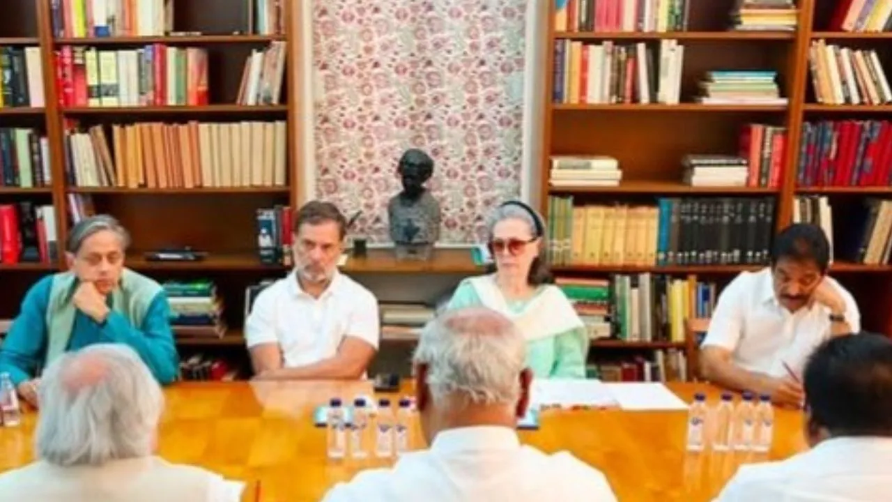 संसद सत्र से पहले विपक्ष की रणनीति तय,   राम मंदिर और नीट मामले पर सरकार को घेरने की तैयारी