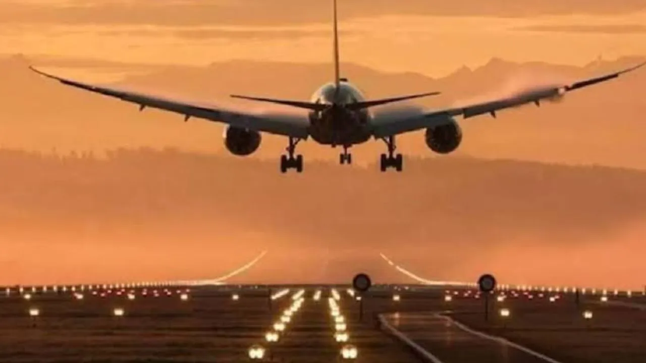  DGCA रिपोर्ट:  जून में कम हुए हवाई यात्री, इंडिगो सबसे आगे, एयर इंडिया और स्पाइसजेट को नुकसान