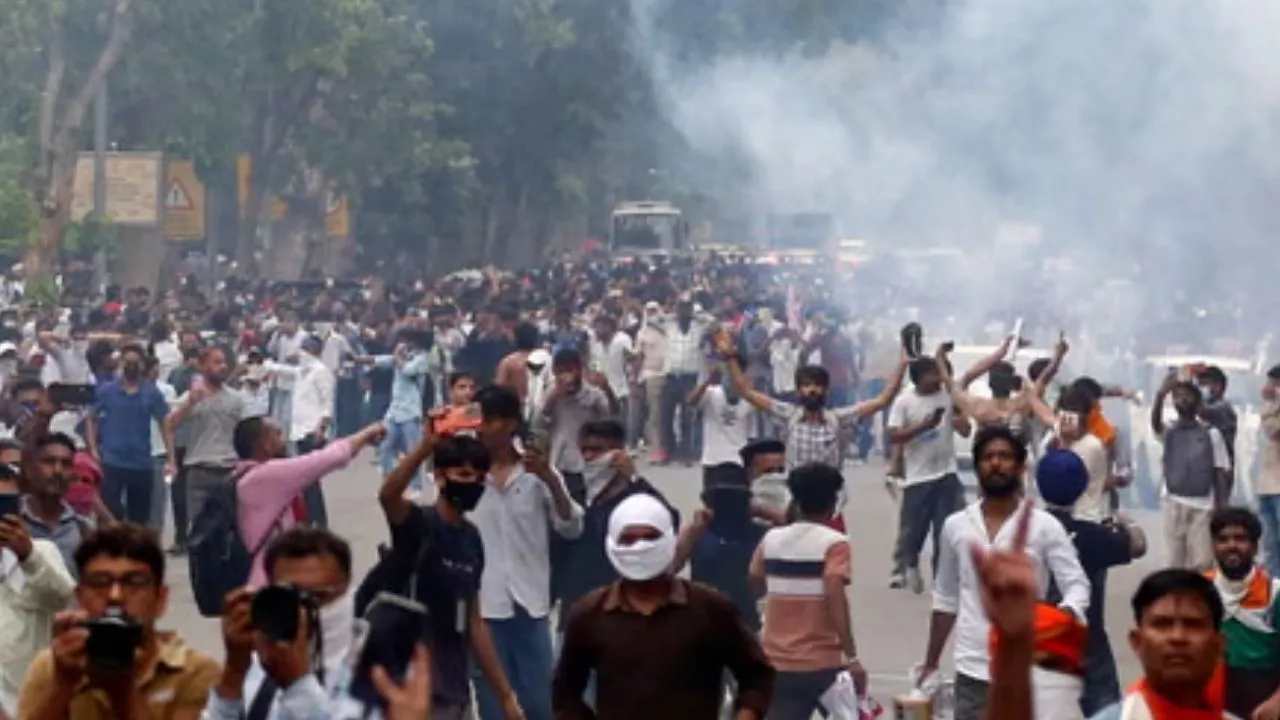  Delhi Protest: पुलिस ने की CJP प्रदर्शनकारियों के चैट की जांच, इंटरनेट बंद होने पर सीक्रेट ऐप के जरिये जुड़ें होने का दावा