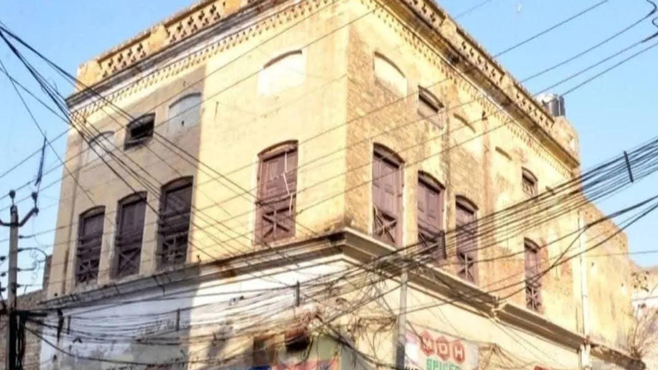 कैंची से भगत सिंह को ‘नया रूप’ देने वाले डॉ. गया प्रसाद कटियार