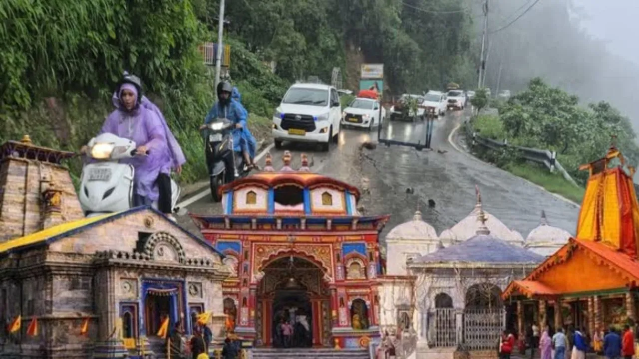  Uttarakhand: चारधाम यात्रा फिर शुरू, देहरादून-मसूरी रोड पर हल्के वाहनों की आवाजाही शुरू, भूस्खलन के बाद हटाया गया मलबा