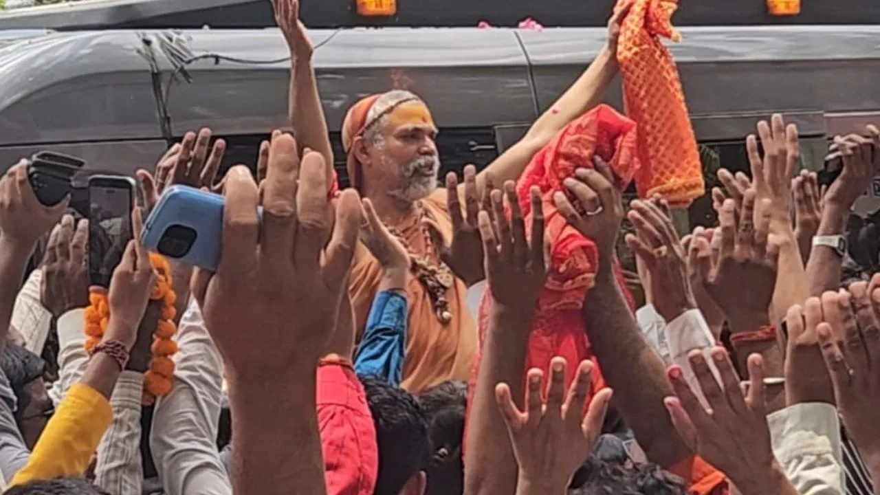  स्वामी अविमुक्तेश्वरानंद का बड़ा एलान, 'गौहत्या बंद होने तक जारी रहेगा धर्मयुद्ध'