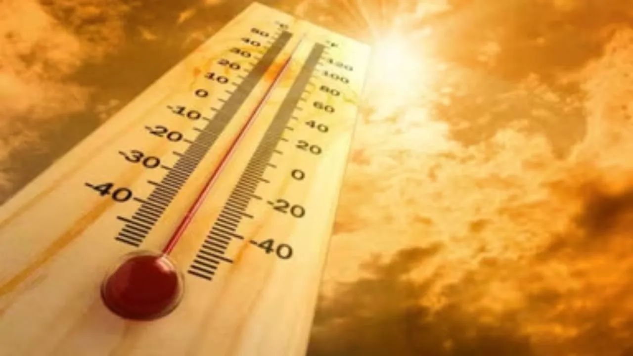UP Weather Update : यूपी में धीमी पड़ी मानसून की रफ्तार, बारिश थमने से बढ़ी उमस भरी गर्मी 
