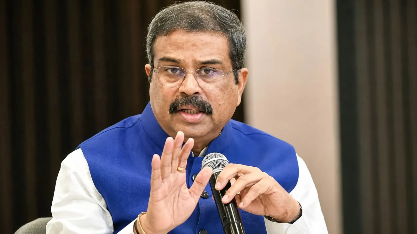 नीट पेपर लीक :  एनटीए ने 47 अधिकारियों को किया बर्खास्त, कानूनी और आपराधिक कार्रवाई की तैयारी