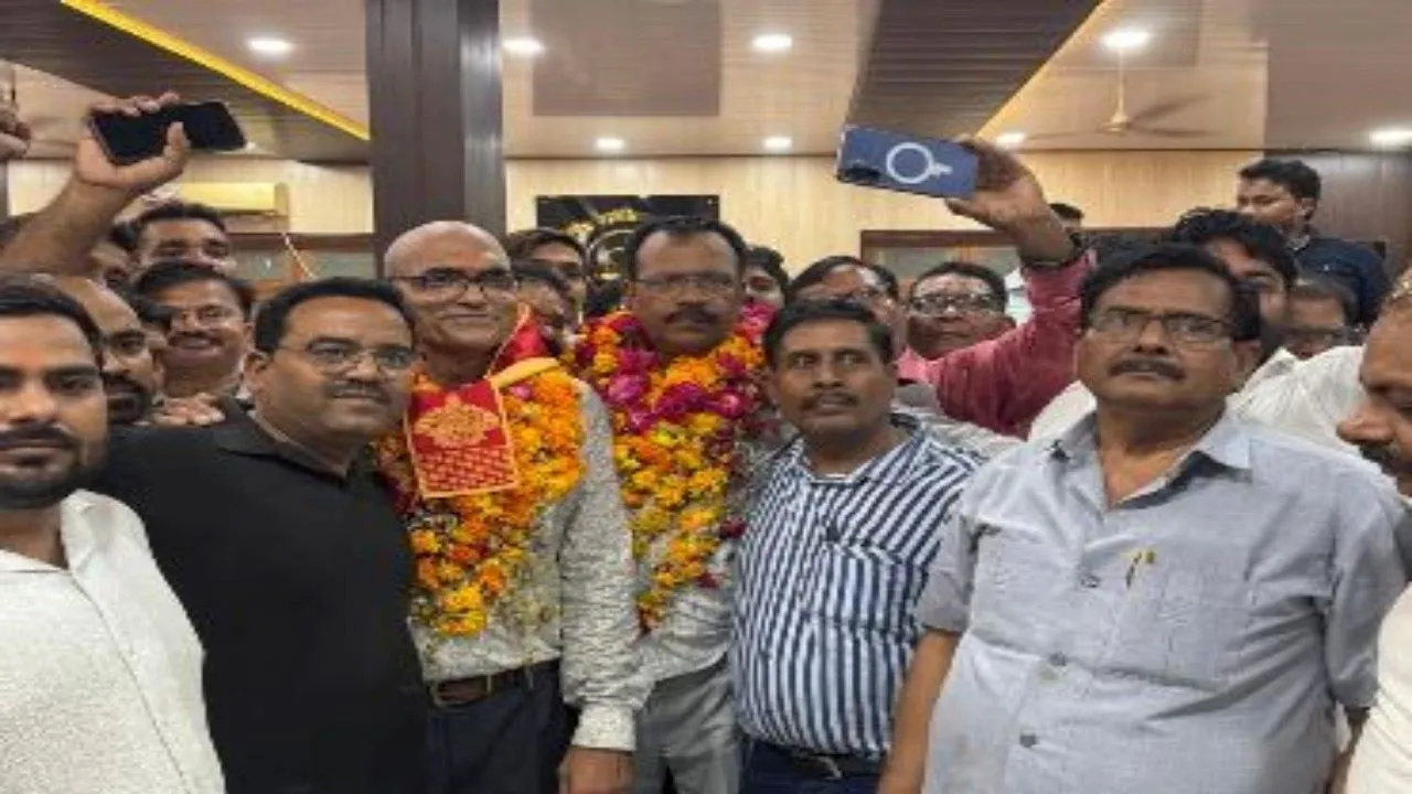 सेंट्रल बार एसोसिएशन चुनाव: अध्यक्ष बने सुरेशचंद्र यादव, महामंत्री पद पर संजय प्रताप सिंह की प्रचंड जीत