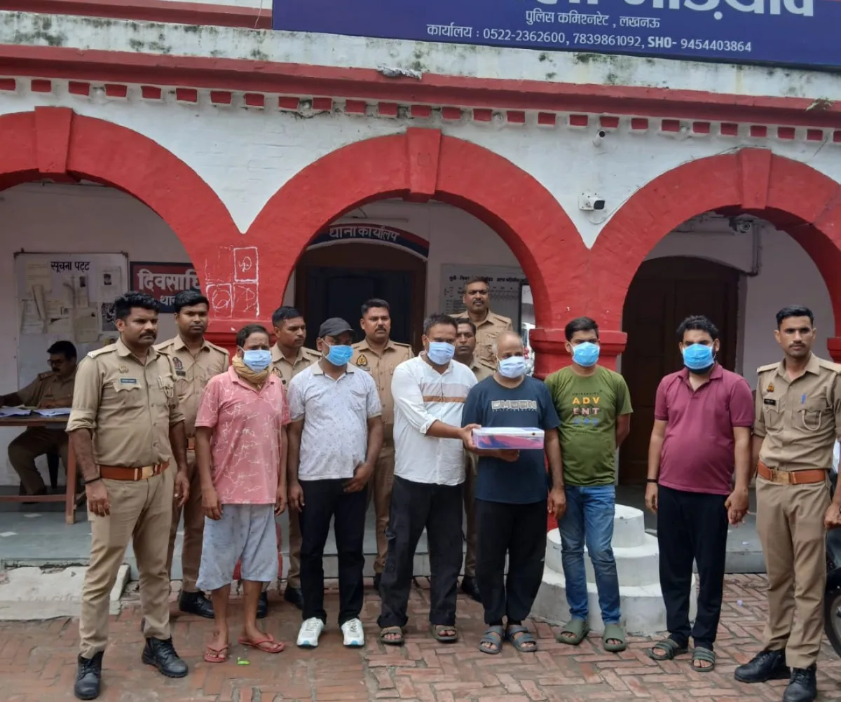छह जुआरी दबोचे गये, मौके से 3.05 लाख बरामद