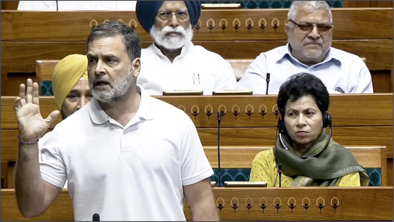 लोकसभा में राहुल गांधी के 'अंधभक्त' वाले बयान पर हंगामा, शिक्षा व्यवस्था और RSS पर भी साधा निशाना