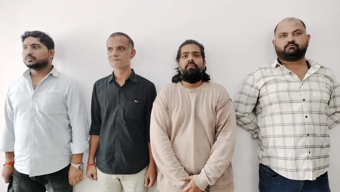 अमेरिकी नागरिकों को डिजिटल अरेस्ट कर ठगे 150 करोड़, चार गिरफ्तार