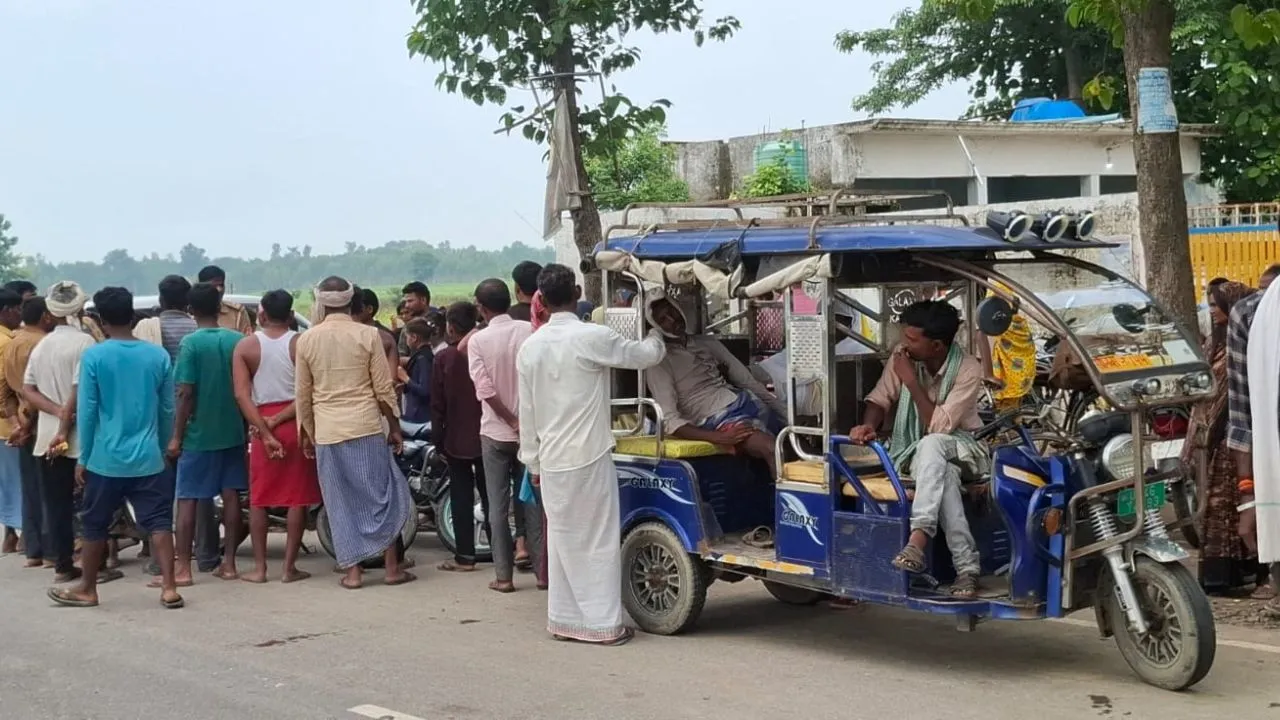 Shravasti News: गैस एजेंसी पर युवक की संदिग्ध परिस्थितियों में मौत, पोस्टमार्टम नहीं कराने पर परिजनों का फैसला