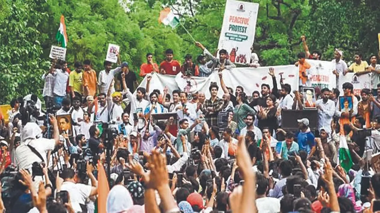 युवा बदल रहे हैं देश की राजनीति का मिजाज