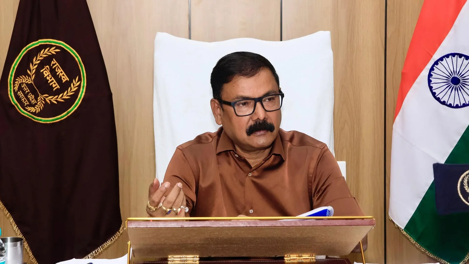 बरेली में आज लहराएगा रजा का पचरम, उर्से रजवी को लेकर डीएम ने क्या कहा-देखिए 