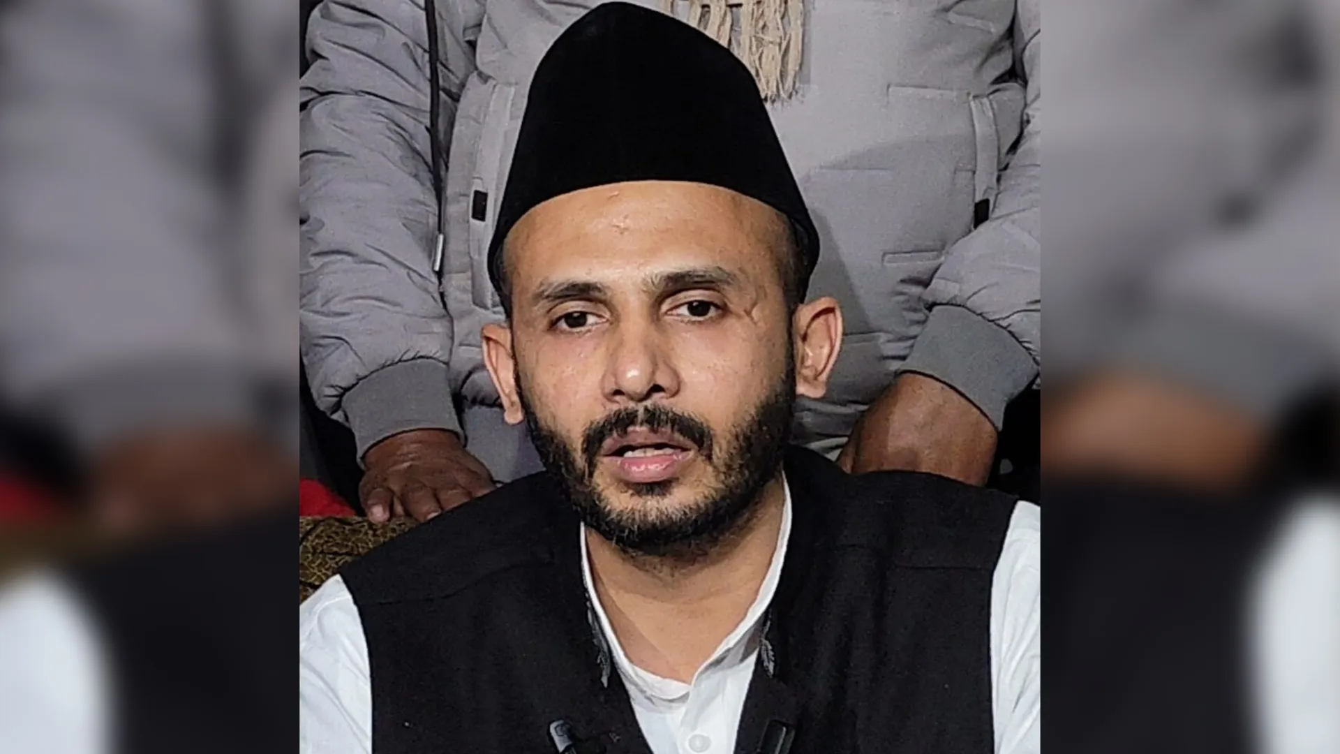Sambhal News : न्यायिक आयोग की रिपोर्ट पर सपा सांसद जियाउर्रहमान बर्क ने उठाए सवाल, कहा- सच्चाई दबाने का प्रयास