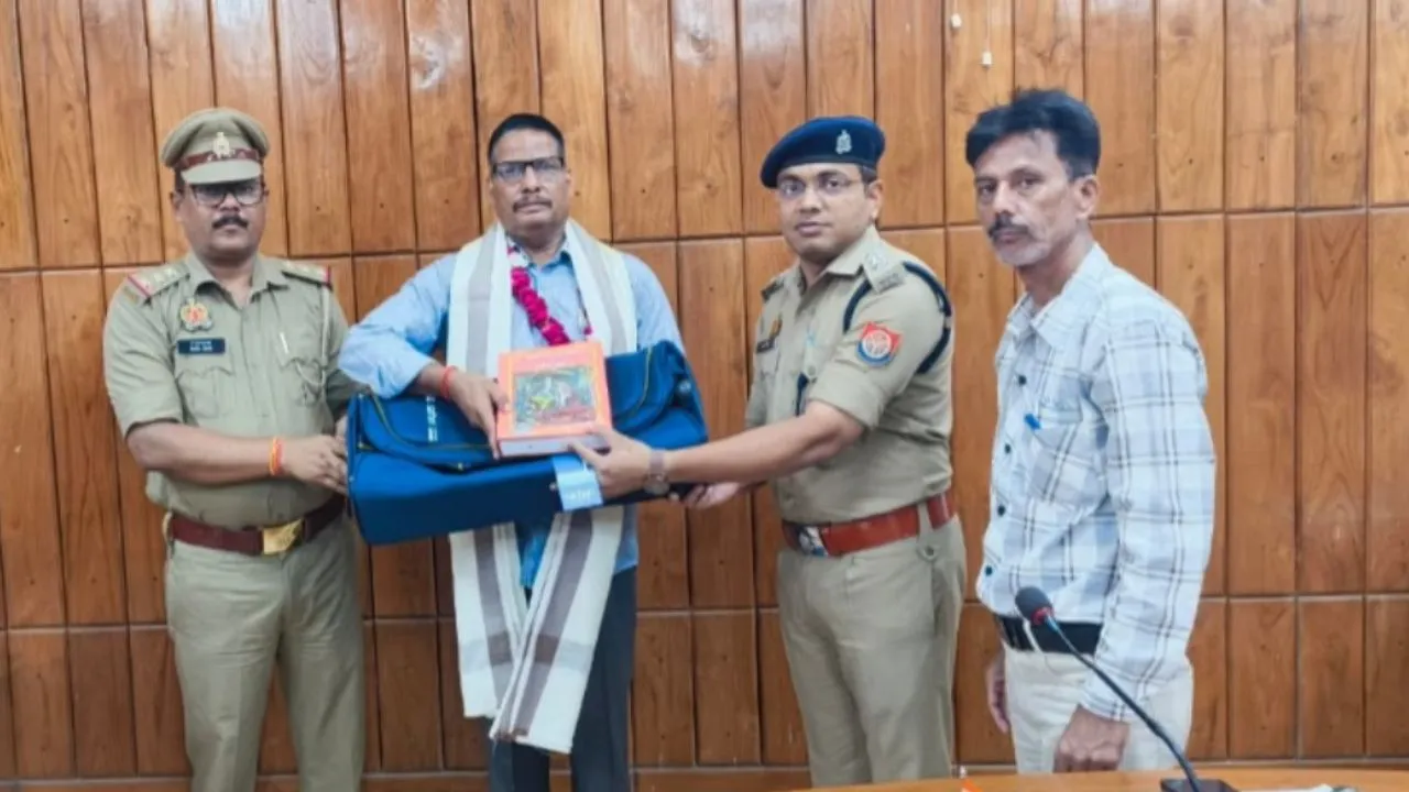 5 police personnel bid a respectful farewell