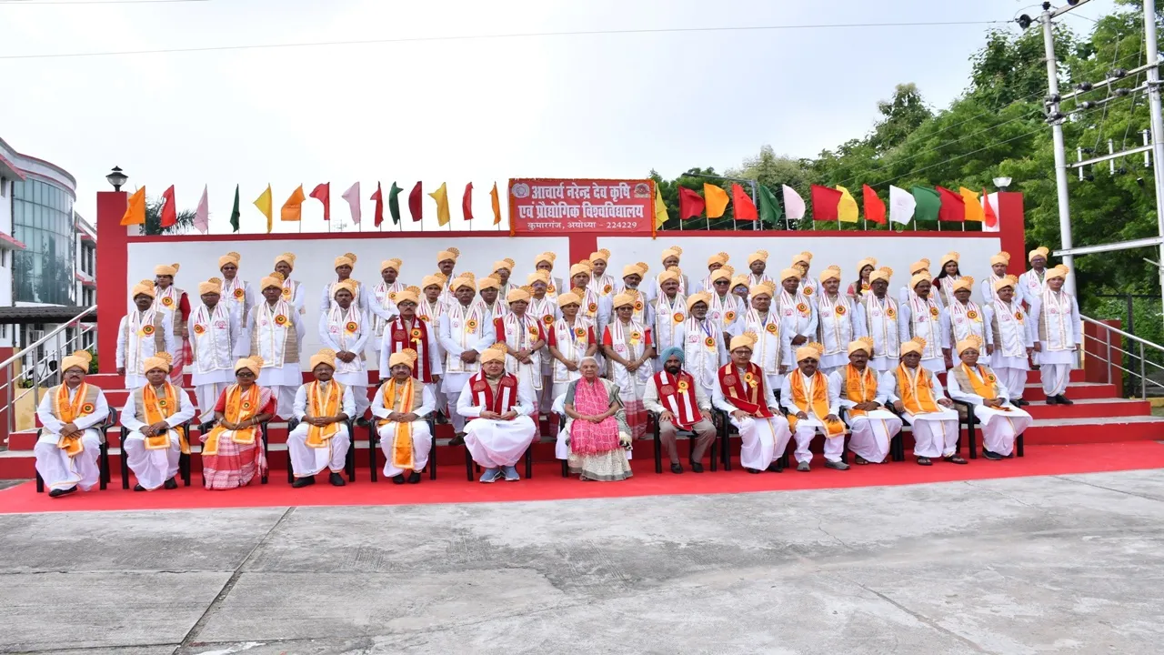 कृषि विश्वविद्यालय दीक्षांत समारोह : राज्यपाल आनंदीबेन पटेल ने कहा- पदक हासिल करने में छात्राओं ने फिर छात्रों को छोड़ा पीछे
