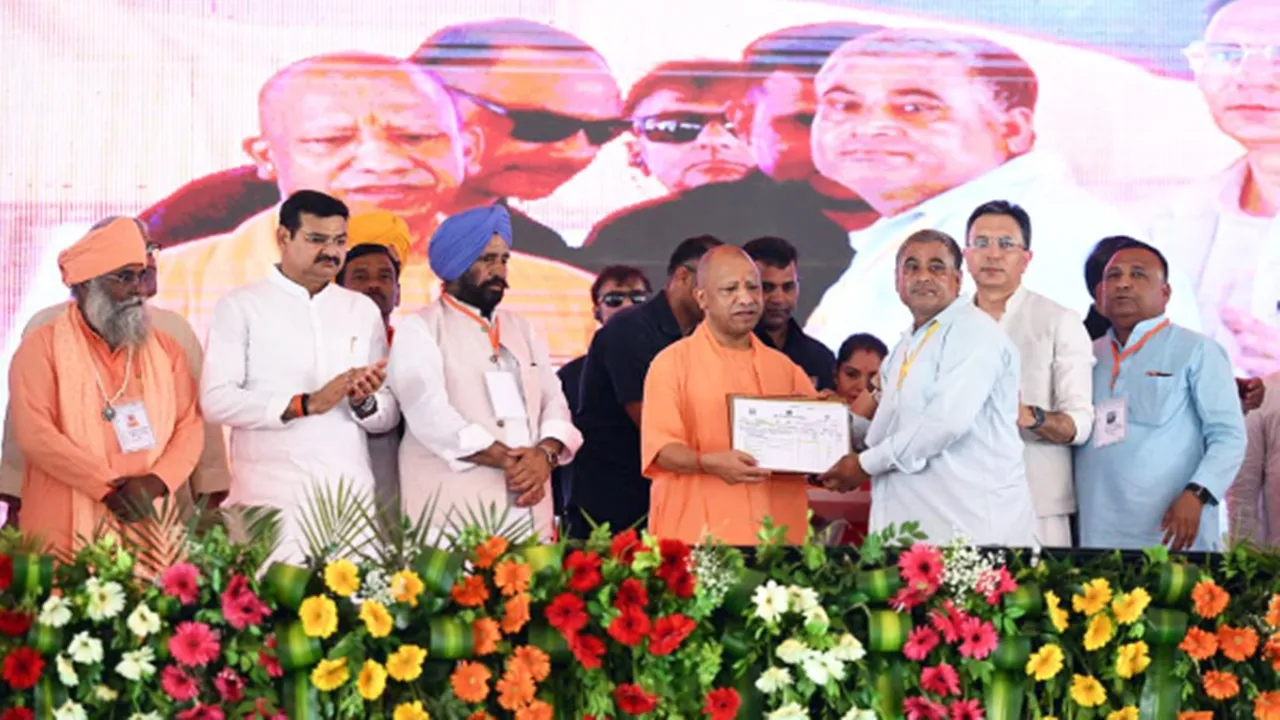 पाकिस्तानी विस्थापितों को मिली नागरिकता