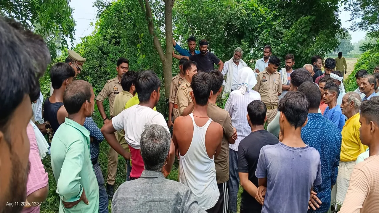 Auraiya News : घर में हुई कहासुनी, फिर अचानक लापता हुआ युवक... खेत किनारे पेड़ पर मिला शव
