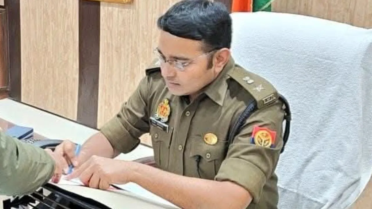 Gonda News :  काली कमाई पर पुलिस का बड़ा एक्शन, दो मामलों में 6.42 करोड़ की संपत्ति कुर्क