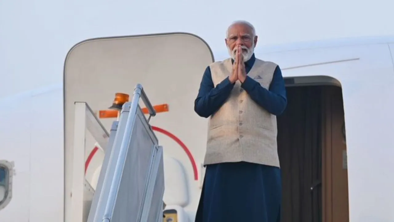  Uzbekistan की यात्रा पर रवाना पीएम मोदी,  बोले -SCO के लिए भारत उत्सुक, आतंकवाद पर दिया बड़ा बयान  