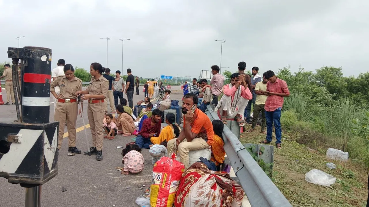accident Purvanchal Expressway