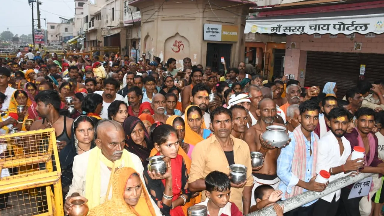 Ayodhya Sawan Somwar (3)