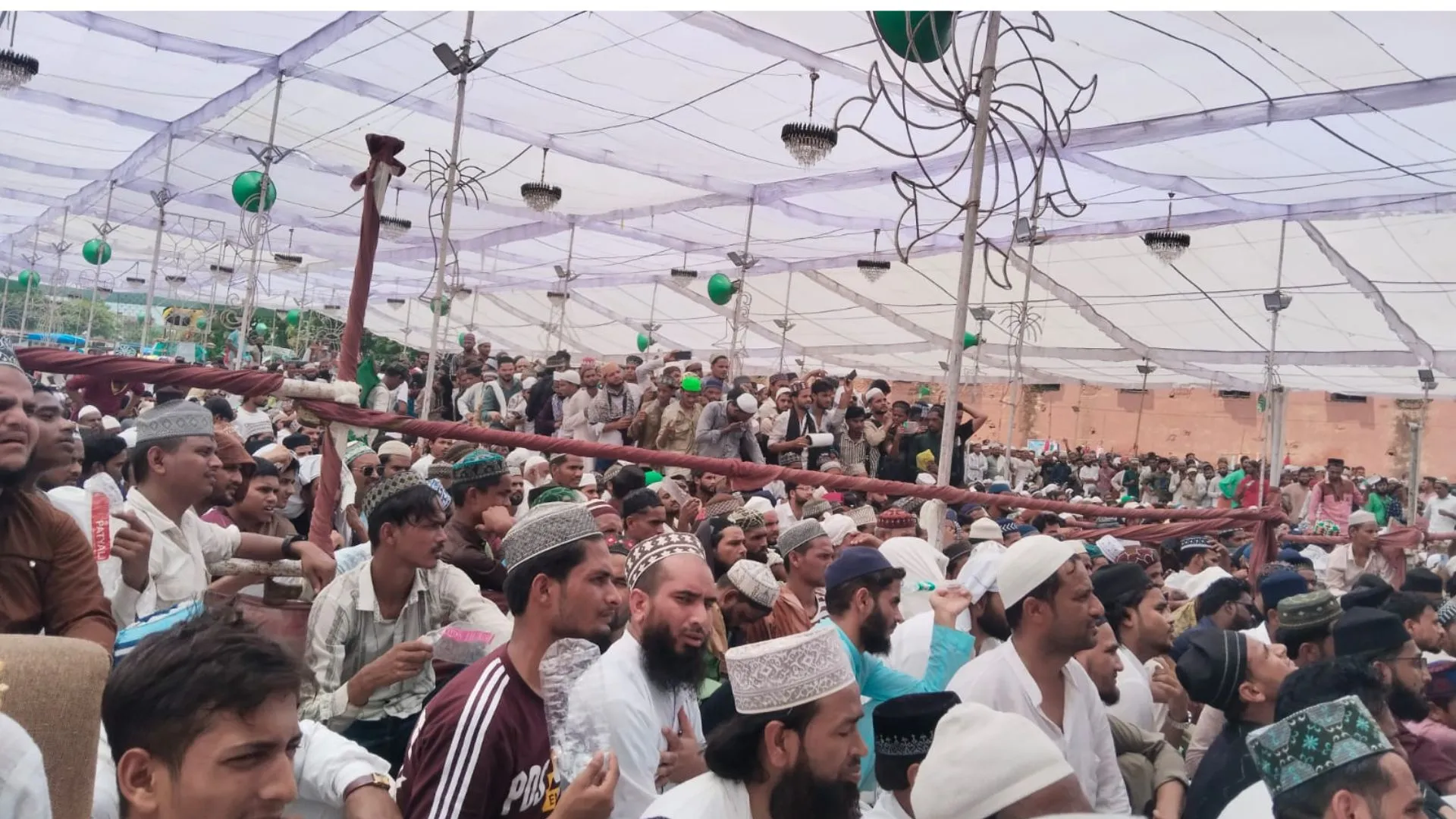 Bareilly News : उर्से रजवी के मंच से एलान, भारत को मिलकर विश्वगुरु बनाएं हिंदू-मुसलमान 