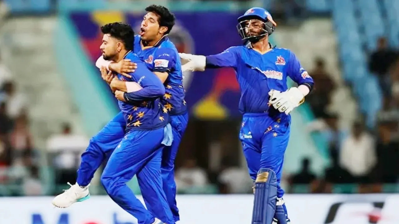 UP T20 League Season 4 : आखिरी गेंद पर पलटा मैच! यश गर्ग के चौके-छक्कों से मेरठ मावेरिक्स ने चैंपियन काशी रुद्रास को 1 विकेट से रौंदा