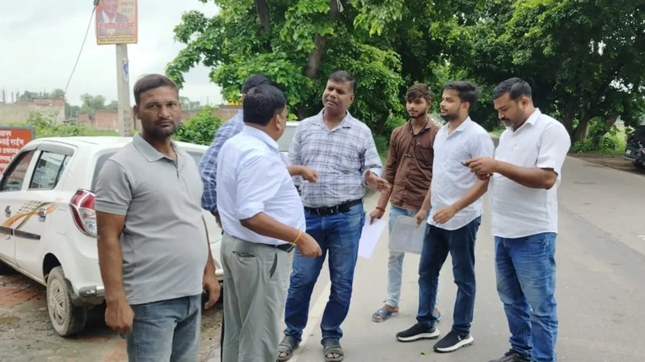 Barabanki News : इटौंजा-देवा-चिनहट फोरलेन परियोजना ने पकड़ी रफ्तार, मकानों-दुकानों पर शुरू हुई निशानदेही
