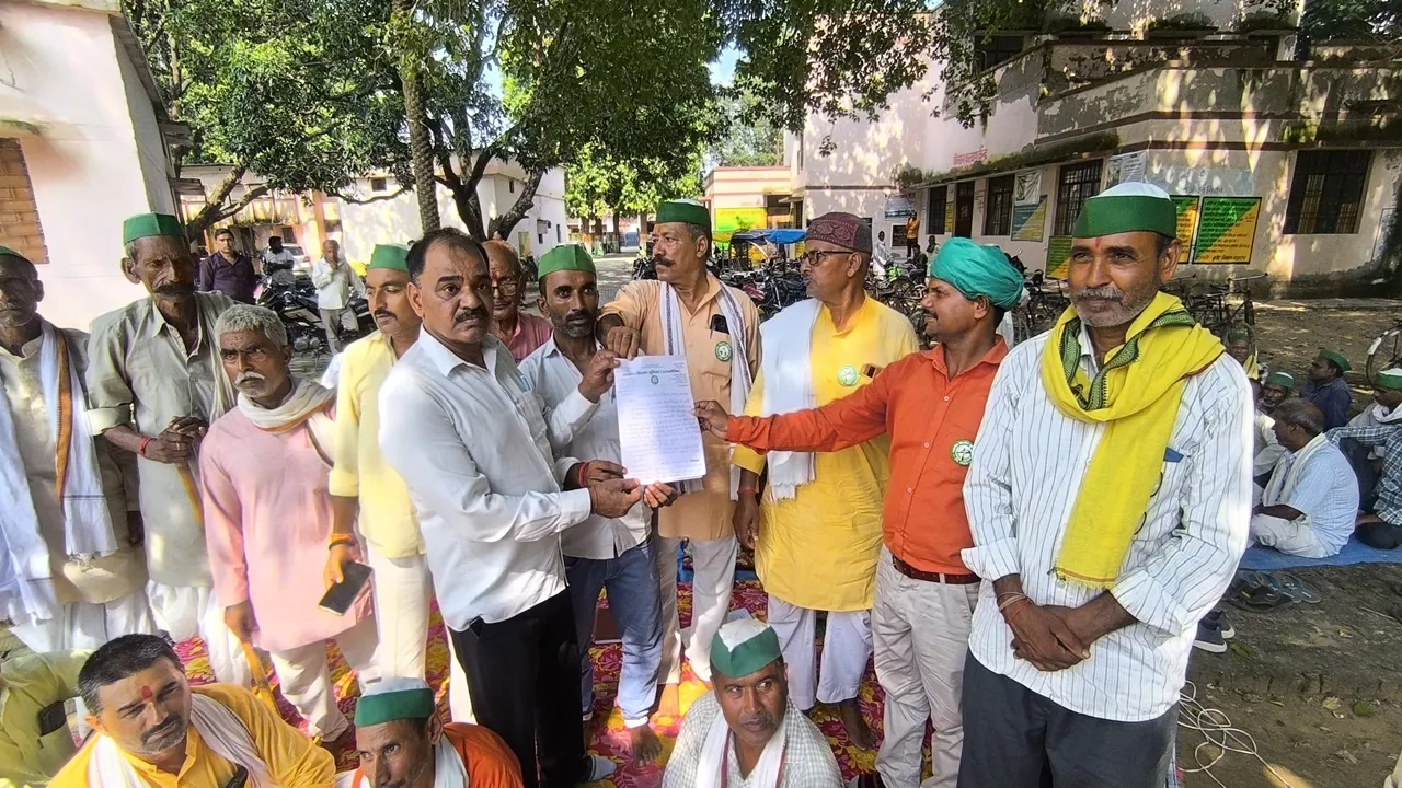 Bahraich News : भाकियू ने विकास कार्यों में अनियमितता पर जताई नाराजगी, बीडीओ के नाम सौंपा ज्ञापन