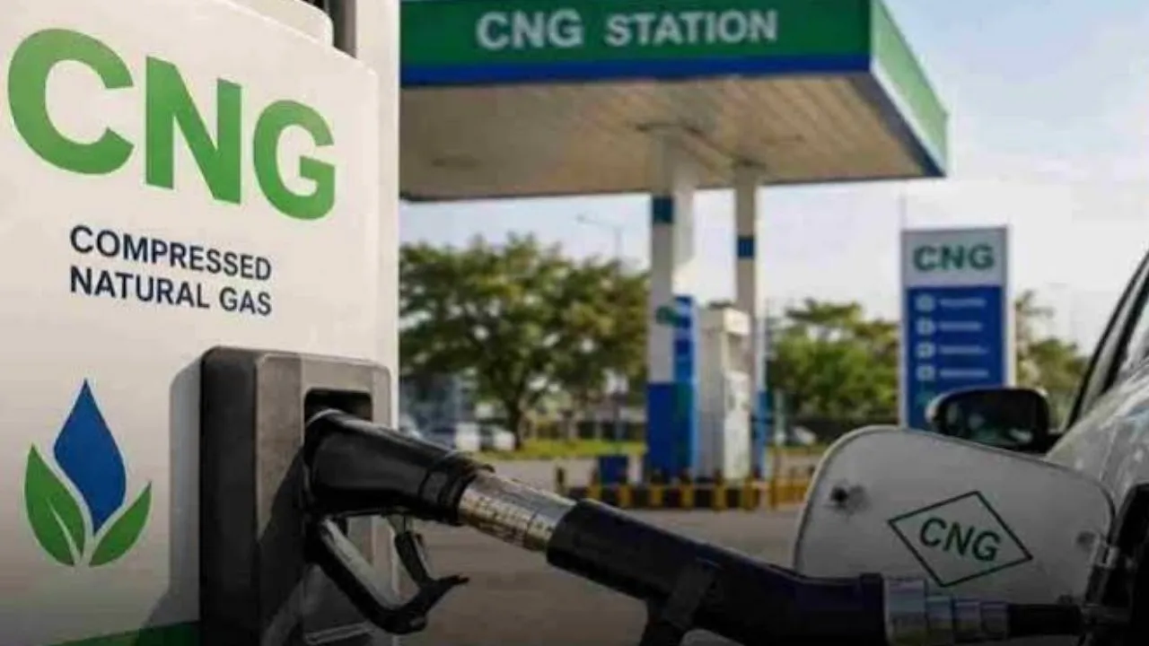  फिर मंहगी हुई CNG, दिल्ली समेत यूपी के इन जिलों में 3.89 रुपये का उछाल; जानें नए रेट 