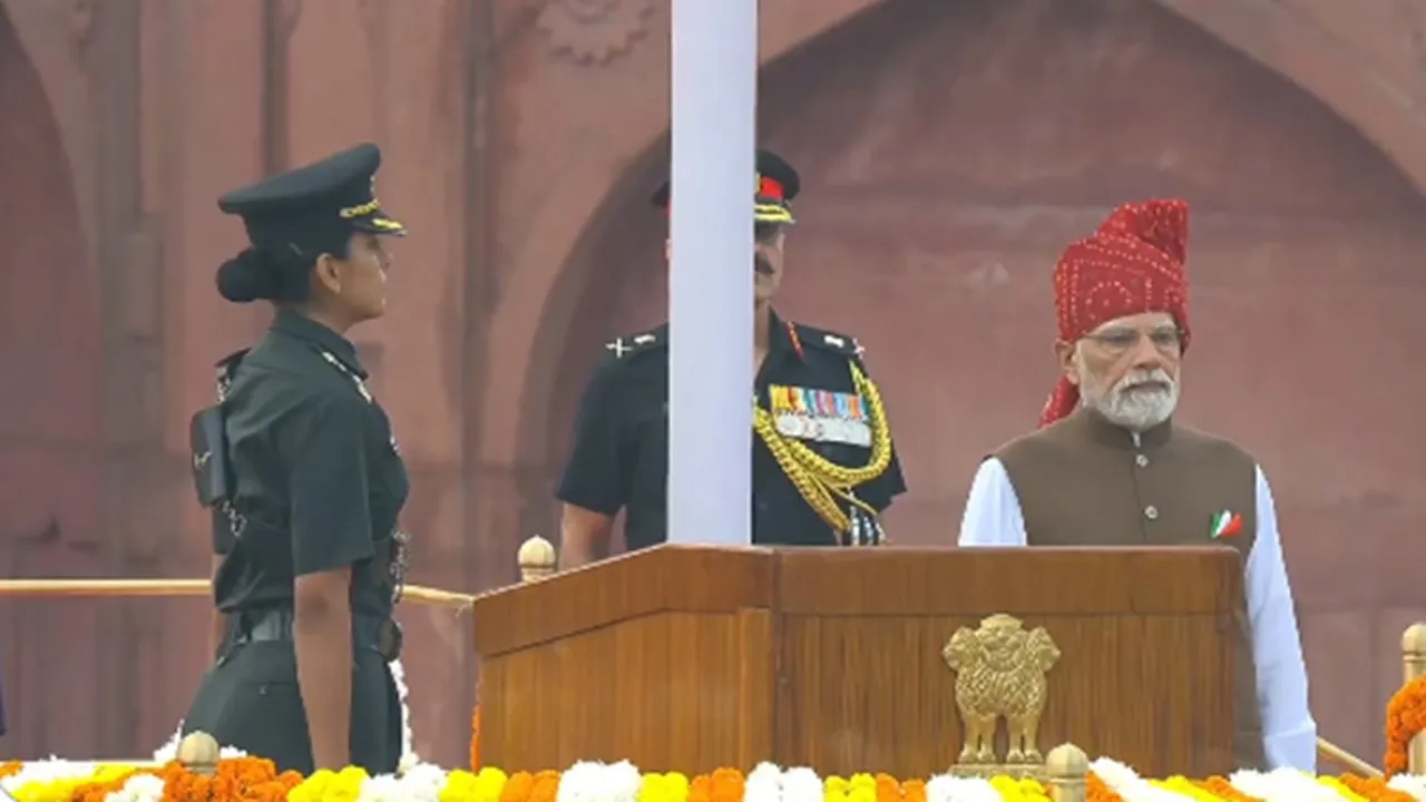 Independence Day : PM मोदी ने लाल किले से बताया ‘शक्ति की सप्त धारा’ का रोडमैप, बोले- अगले 5-7 साल में बदलेंगे देश की रफ्तार और ताकत