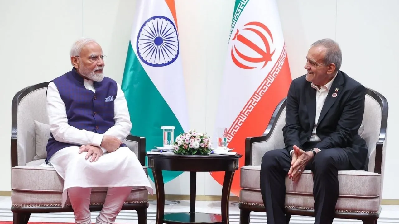  SCO Summit: बिश्केक में ईरान के राष्ट्रपति पेजेश्कियान से मिले पीएम मोदी, जानिए किन मुद्दों पर हुई बात 