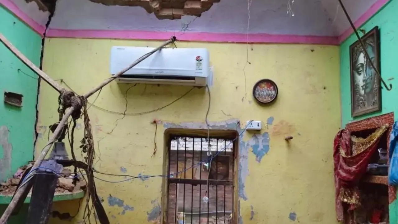 Pratapgarh House Collapse