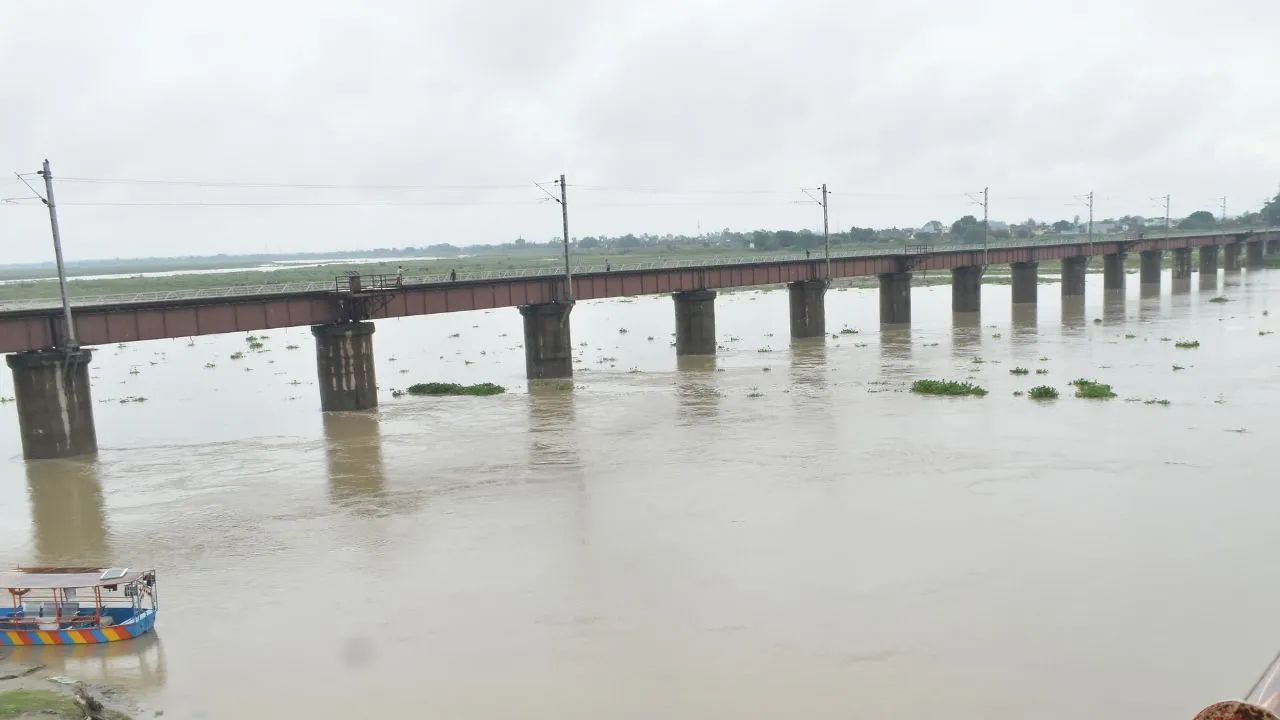 Bareilly News:  रामगंगा का 159.500 मीटर पहुंचा जलस्तर, अगले 48 घंटे बढ़ सकता है पानी; तटीय गांवों में अलर्ट