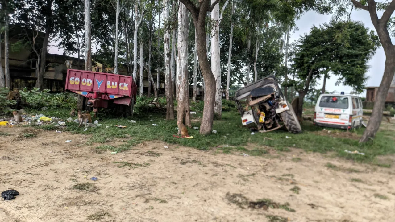 Shahjahanpur Road Accident