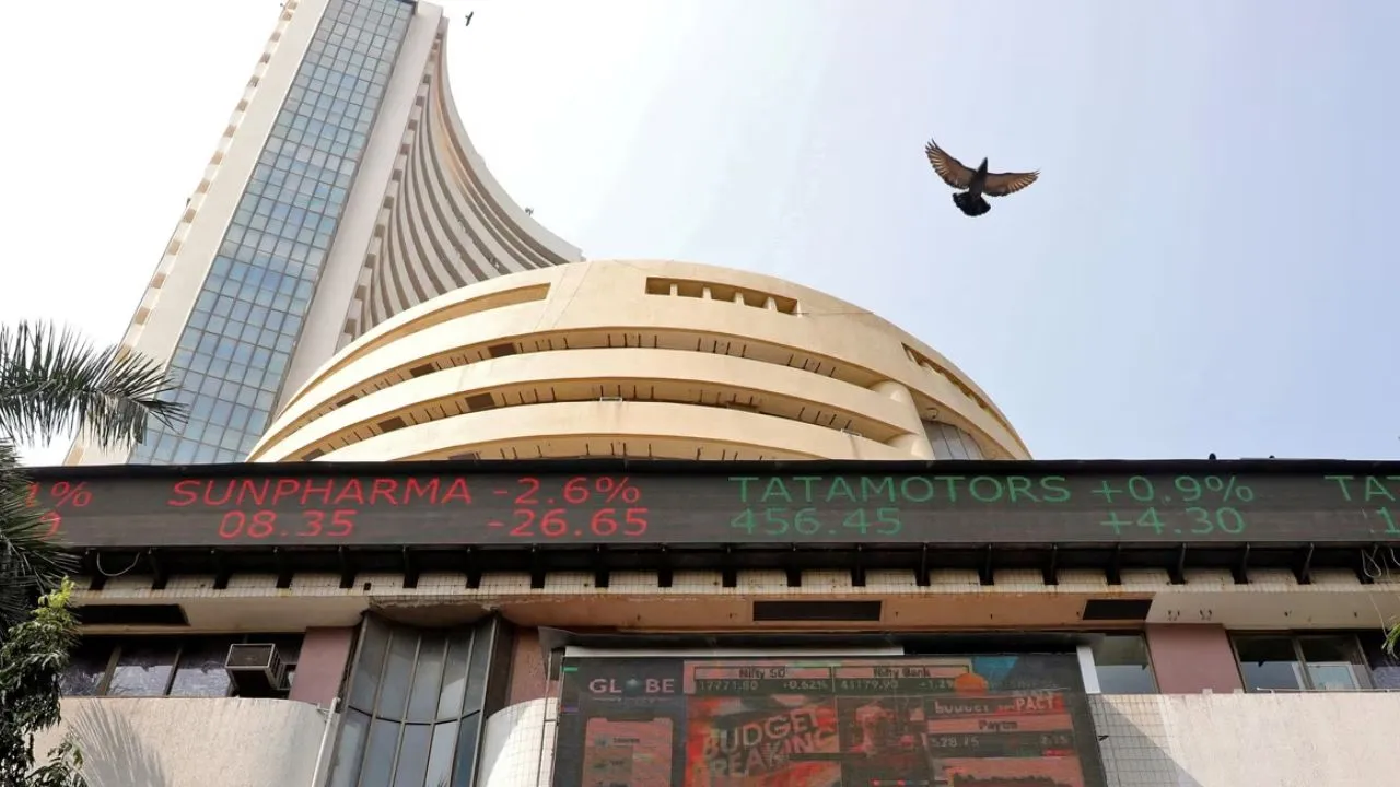 Stock Market Today:  470 अंक सेंसेक्स और निफ्टी 24,500 के पार, सावन के पहले सोमवार पर शेयर बाजार में शानदार तेजी