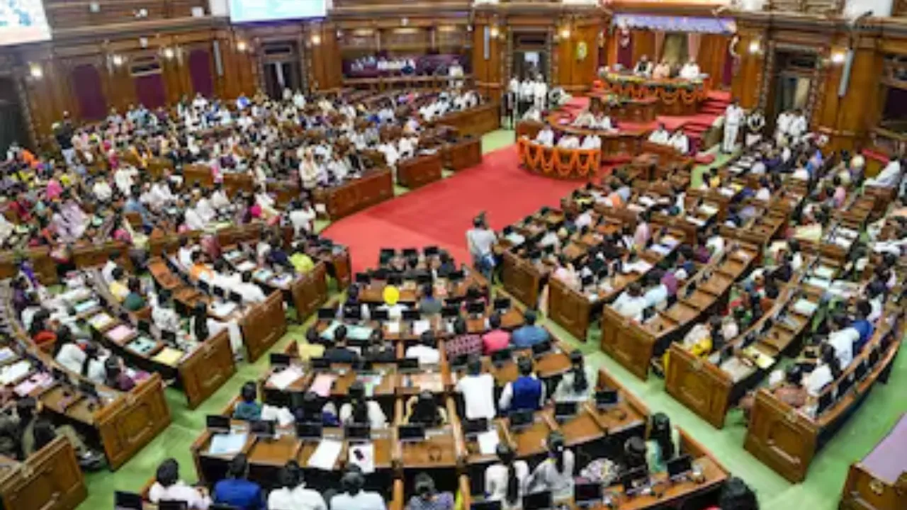 UP Monsoon Session: कल से यूपी विधानसभा का मानसून सत्र, आज CM योगी की अध्यक्षता में सर्वदलीय बैठक; सदन में हंगामे के आसार