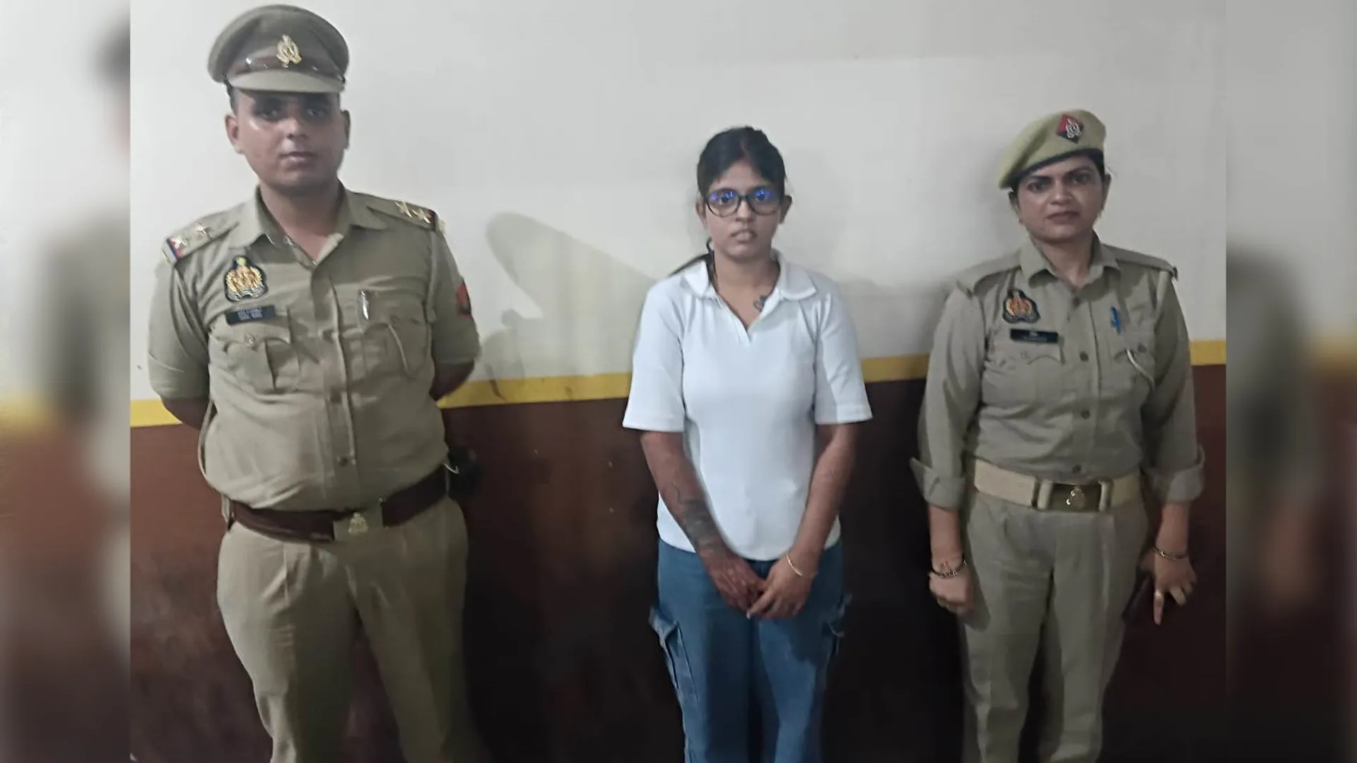 Bareilly News : दुष्कर्म केस में फंसाने की धमकी देकर युवक से ऐंठे 2 लाख, और रकम मांगने पर आरोपी युवती गिरफ्तार