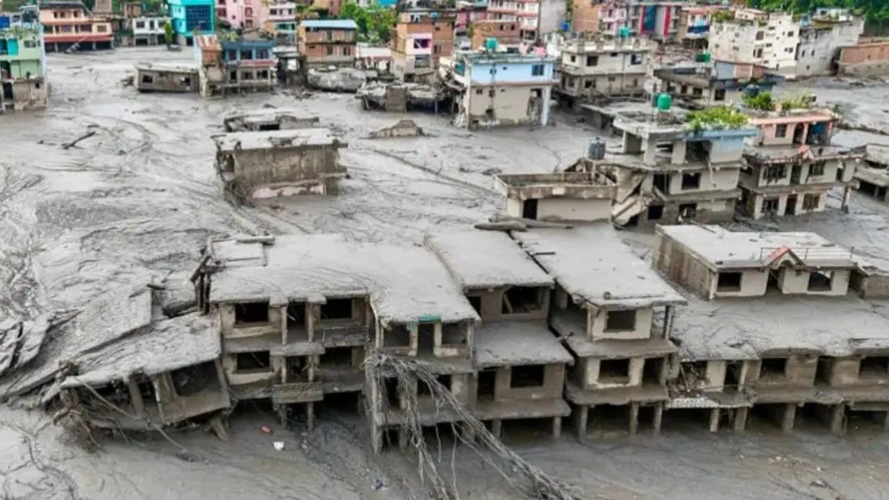 नेपाल में उफान पर 3 नदिया,  बाढ़ से मरने वालों की संख्या पहुंची 1127, लोगों से सतर्क रहने की अपील