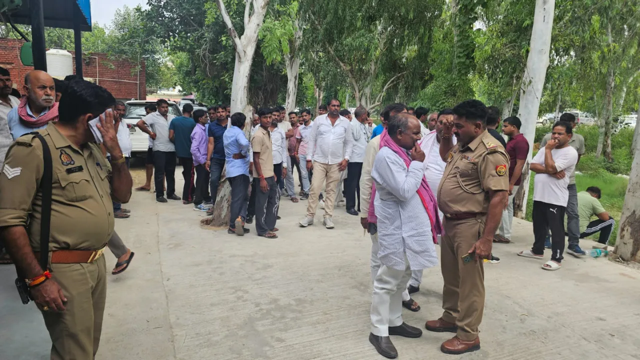 खाटू श्याम के दर्शन कर लौट रहे थे श्रद्धालु, पलवल में मौत ने रोकी राह; पिकअप और ट्रक की टक्कर, 6 की मौत