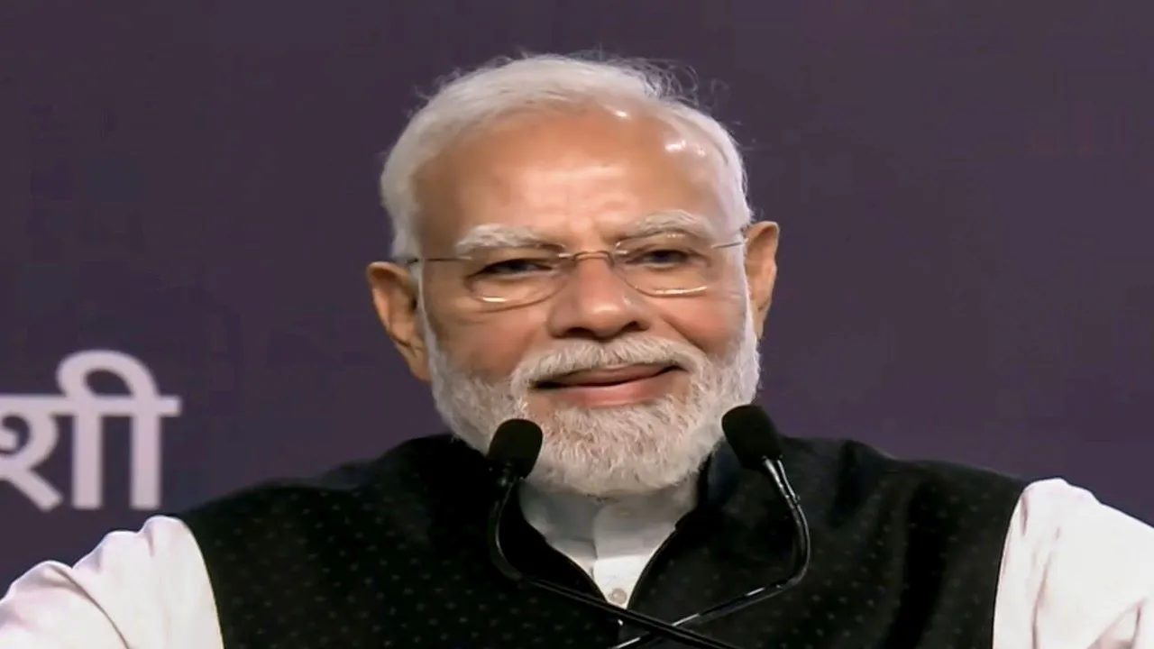PM मोदी ने अपने भाषण में किया 'नाराज फूफा' का जिक्र, Gen-Z से सीधी बात में प्रधानमंत्री का विपक्ष पर वार 