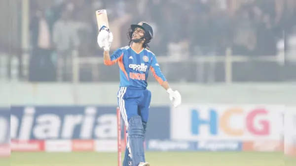 IND W vs SL W T20 : भारत ने पहले टी20  मैच में श्रीलंका को 8 विकेट से रौंदा, श्रृंखला में 1-0 से बनाई बढ़त