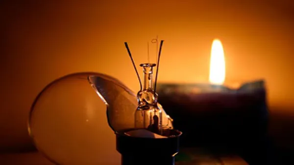 Moradabad: रविवार को कटौती बनी परंपरा, शहर के कई इलाकों में घंटों गुल रही बिजली